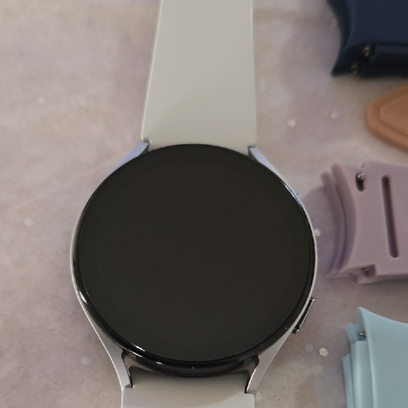 Samsung Galaxy Watch 5 - Picture 3 of 3